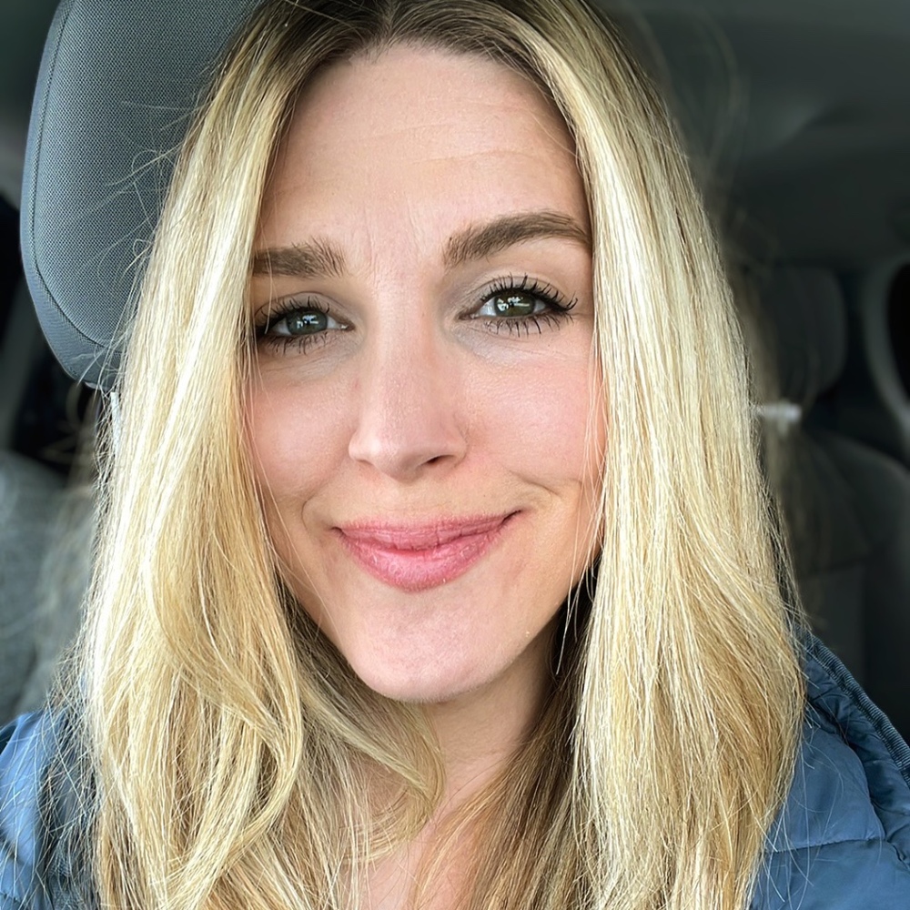 Meet your Posher, Dana